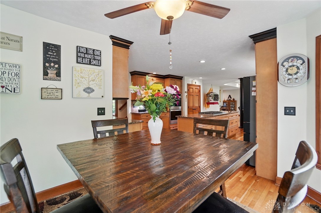 2642 Kilkenny Court, Springfield, Ohio image 34