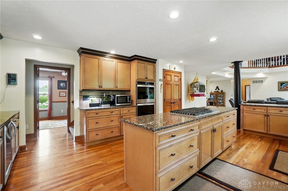 2642 Kilkenny Court, Springfield, Ohio image 28