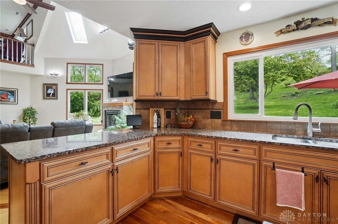2642 Kilkenny Court, Springfield, Ohio image 24