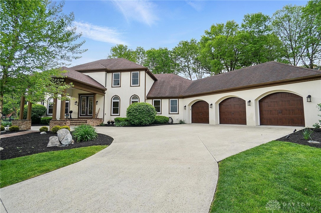 2642 Kilkenny Court, Springfield, Ohio image 3