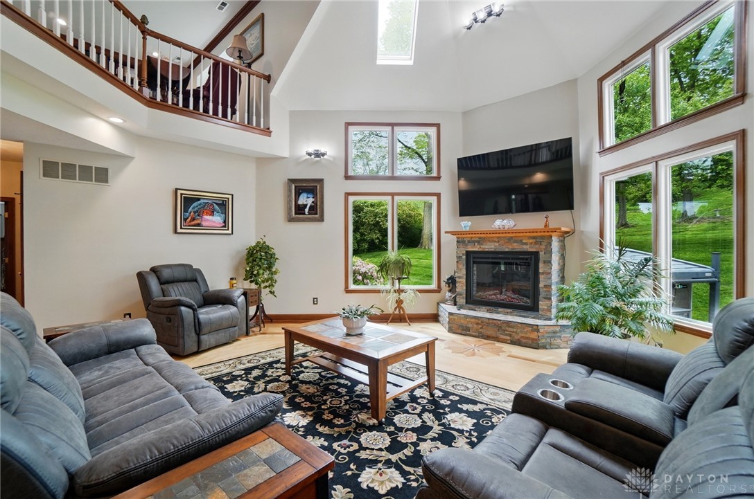 2642 Kilkenny Court, Springfield, Ohio image 15