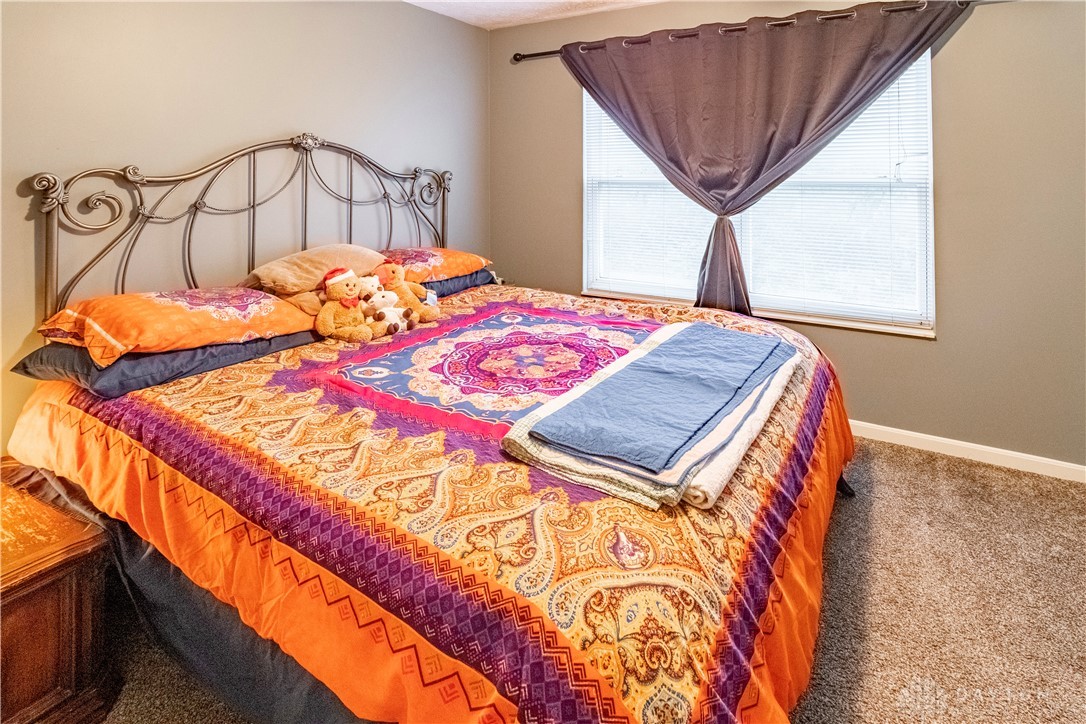 9289 Great Lakes Circle, Dayton, Ohio image 16