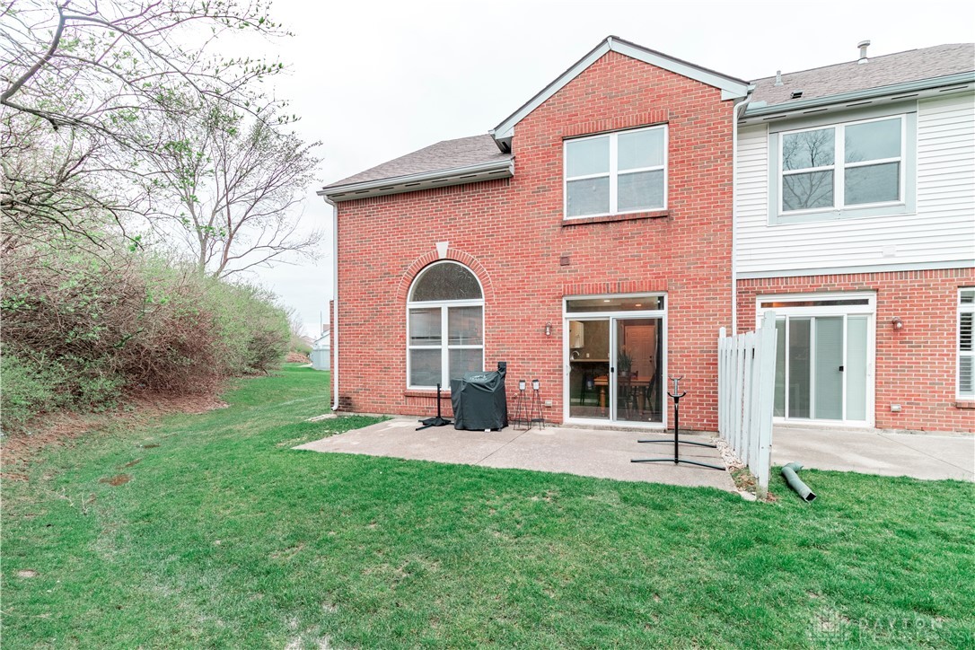 9289 Great Lakes Circle, Dayton, Ohio image 30
