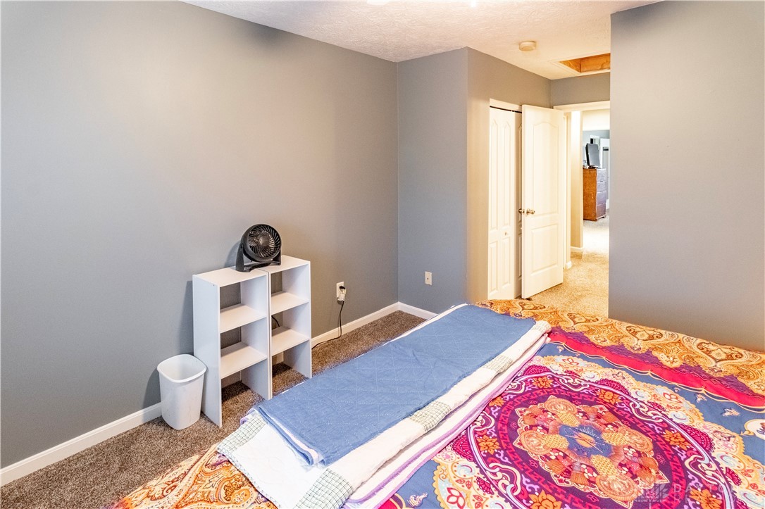 9289 Great Lakes Circle, Dayton, Ohio image 18