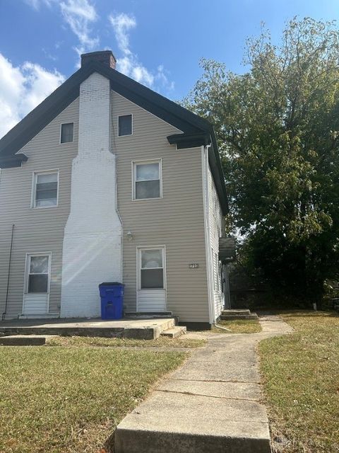 Photo of 1712 Catalpa Drive, Dayton, OH 45406 (MLS # 944327)