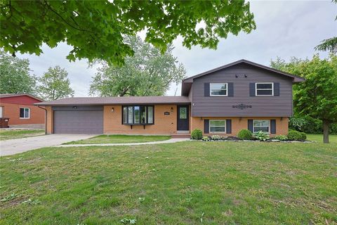 Photo of 3573 Kemp Road, Beavercreek, OH 45431 (MLS # 959155)