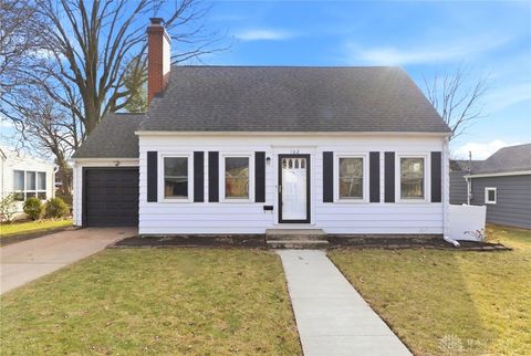 Photo of 102 Schneider Drive, Fairborn, OH 45324 (MLS # 950620)