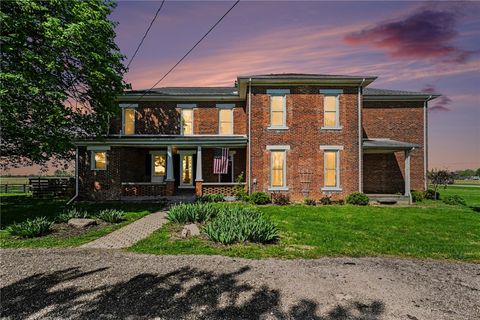 Photo of 10489 New Carlisle Pike, Bethel Twp, OH 45344 (MLS # 957259)