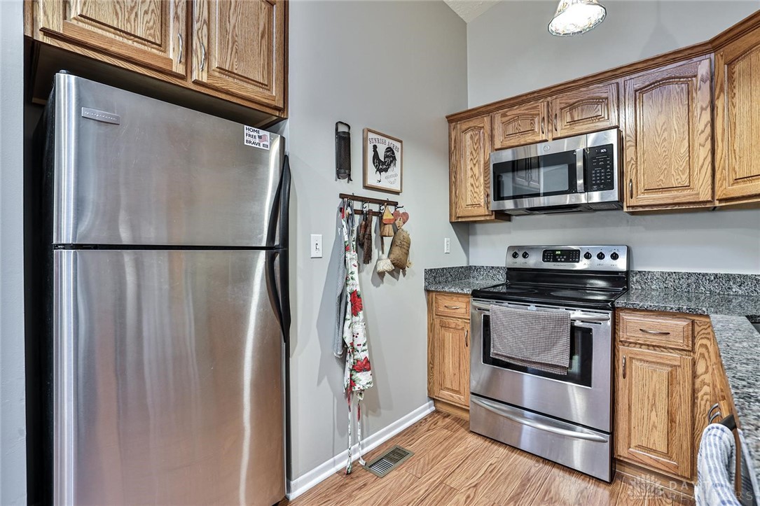 2282 Joshua Circle, Middletown, Ohio image 12
