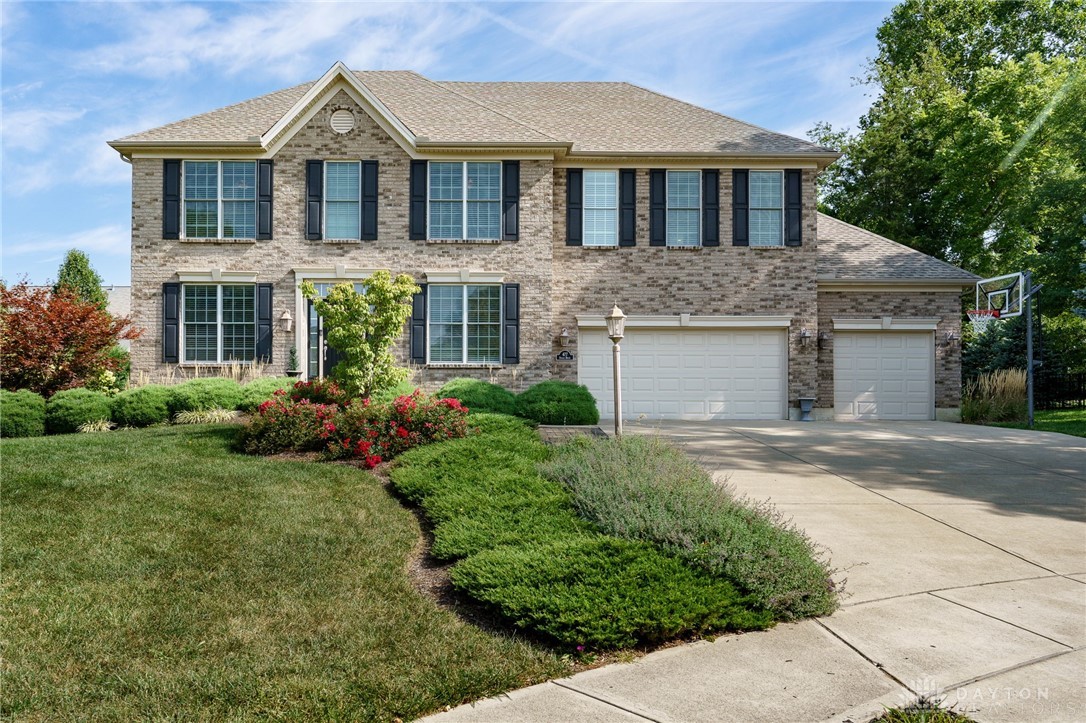 477 Stolle Drive, Springboro, Ohio image 1