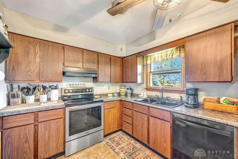 Tiny photo for 547 Lakengren Drive, Eaton, OH 45320 (MLS # 947059)