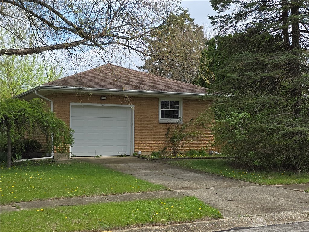 4620 Eldora Drive, Springfield, Ohio image 17
