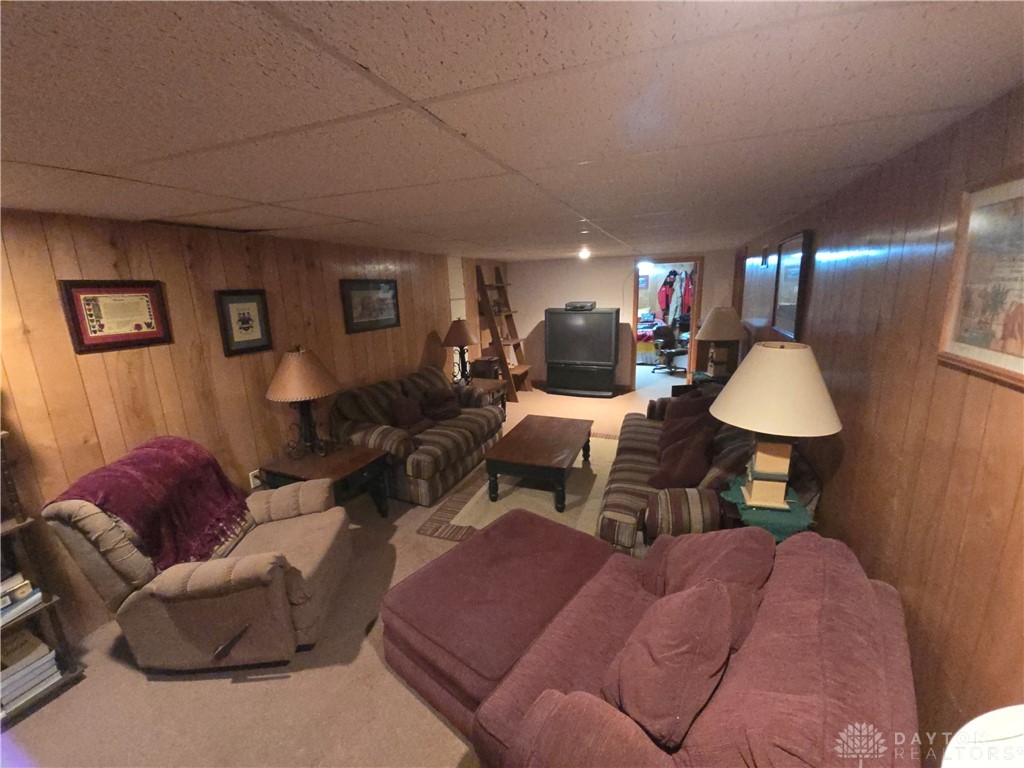 4620 Eldora Drive, Springfield, Ohio image 12