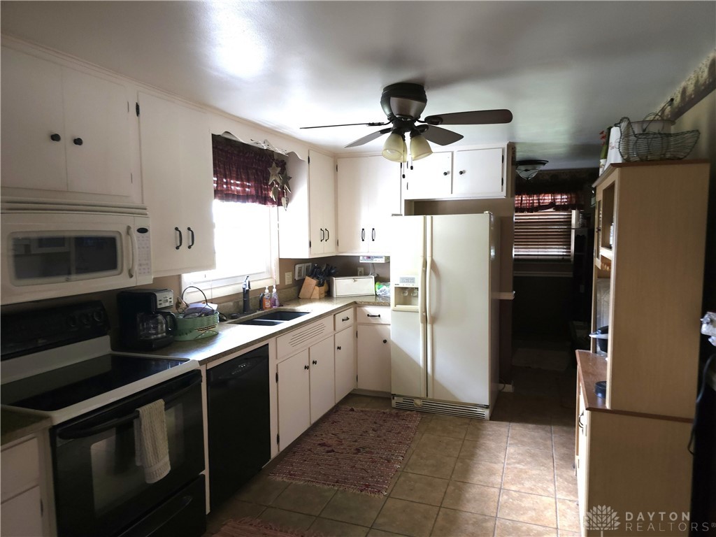 4620 Eldora Drive, Springfield, Ohio image 6