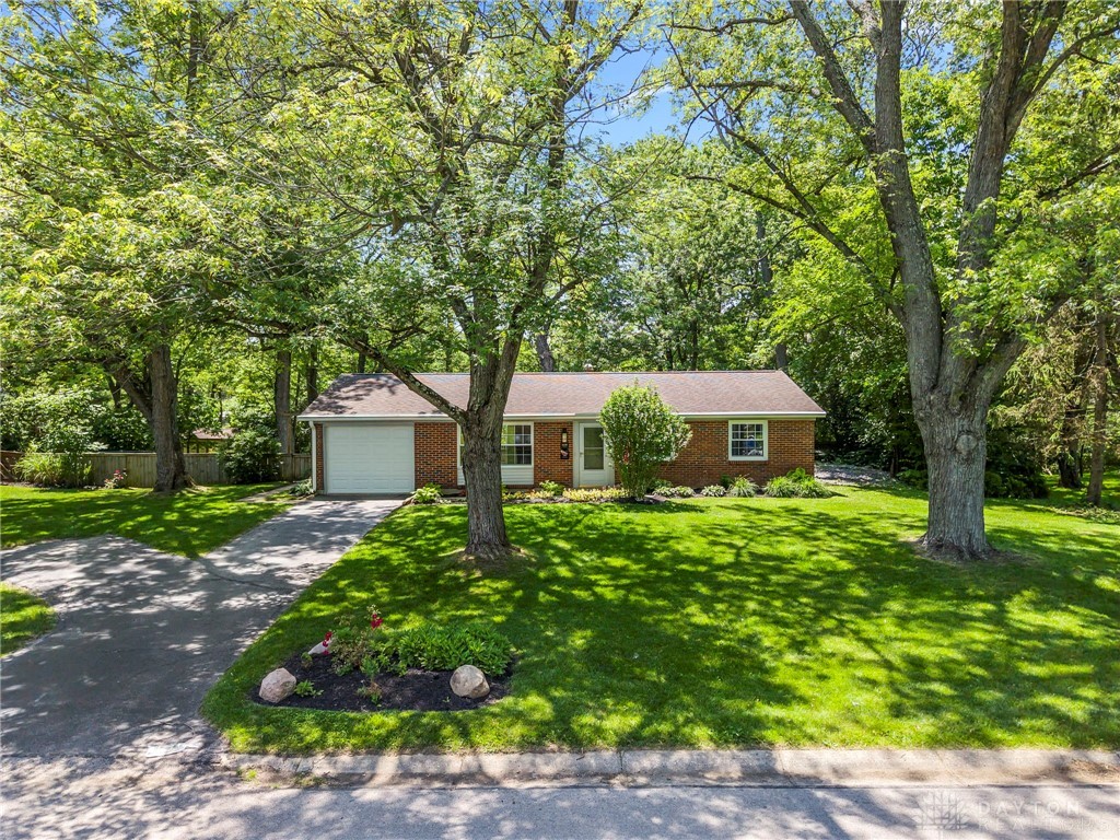 2630 Vineland Trail, Beavercreek, Ohio image 7