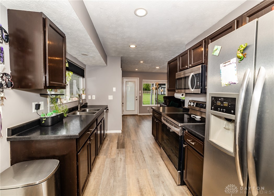 4317 Wood Thrush Court, Miamisburg, Ohio image 11