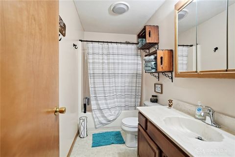 Tiny photo for 6258 Zachary Avenue, Springfield, OH 45502 (MLS # 947013)