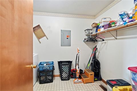 Tiny photo for 6258 Zachary Avenue, Springfield, OH 45502 (MLS # 947013)