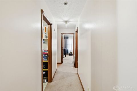 Tiny photo for 6258 Zachary Avenue, Springfield, OH 45502 (MLS # 947013)