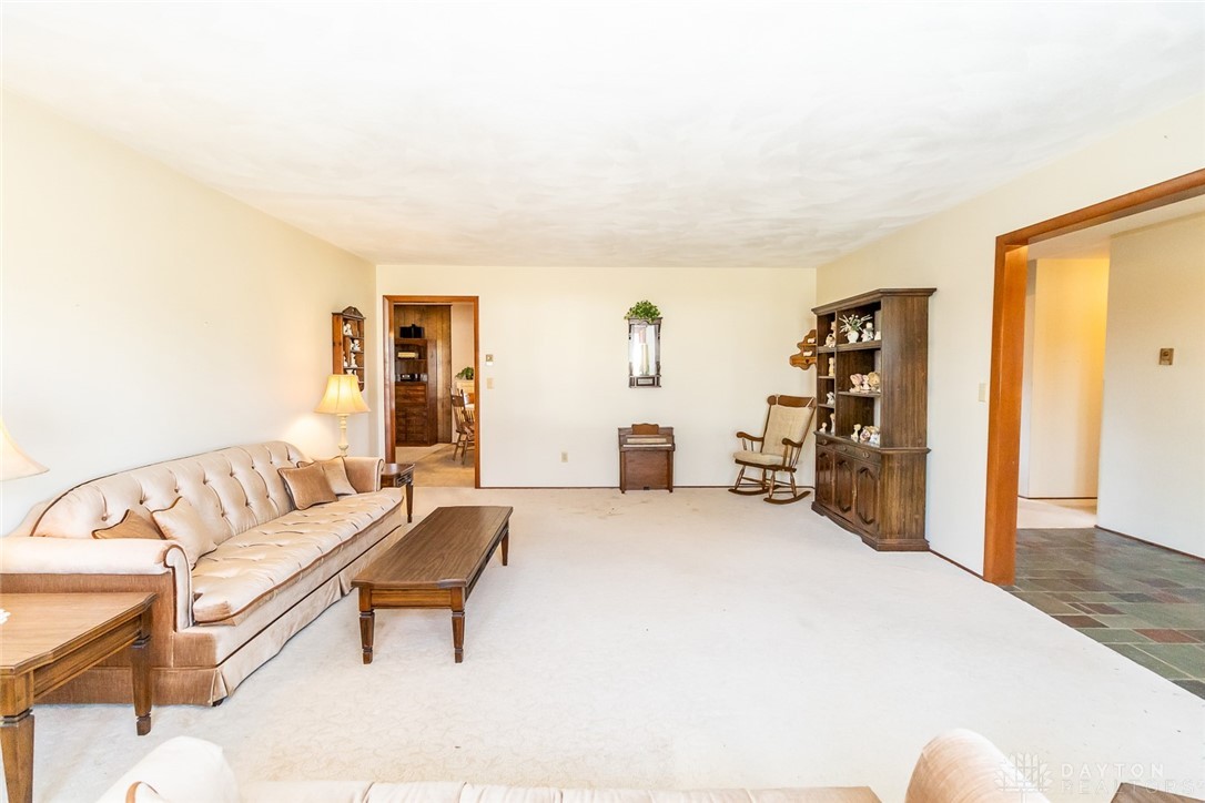 721 Gardenwood Drive, Greenville, Ohio image 6