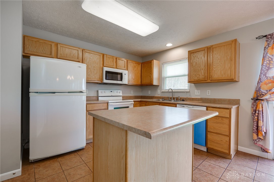 6635 Morrell Drive, Dayton, Ohio image 15