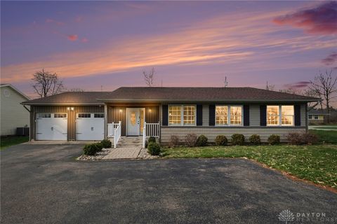 Photo of 1911 N Us Route 42, Lebanon, OH 45036 (MLS # 957099)