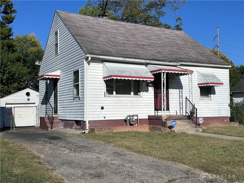 Photo of 222 N Decker Avenue, Dayton, OH 45417 (MLS # 943571)