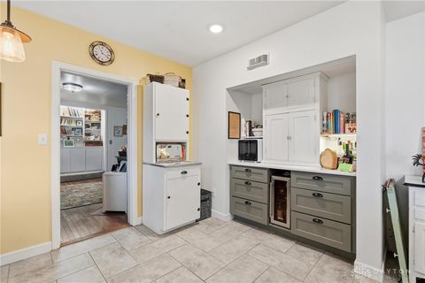 Tiny photo for 379 Virginia Circle, Wilmington, OH 45177 (MLS # 945443)