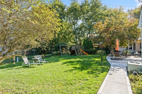 Tiny photo for 379 Virginia Circle, Wilmington, OH 45177 (MLS # 945443)