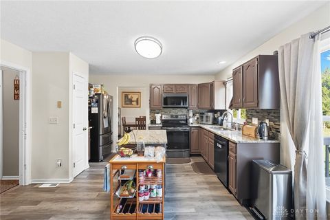 Tiny photo for 2141 E Rosina Drive, Miamisburg, OH 45342 (MLS # 945460)