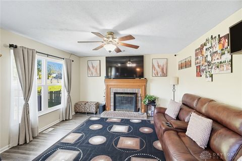 Tiny photo for 2141 E Rosina Drive, Miamisburg, OH 45342 (MLS # 945460)