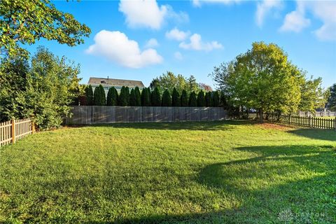 Tiny photo for 2141 E Rosina Drive, Miamisburg, OH 45342 (MLS # 945460)