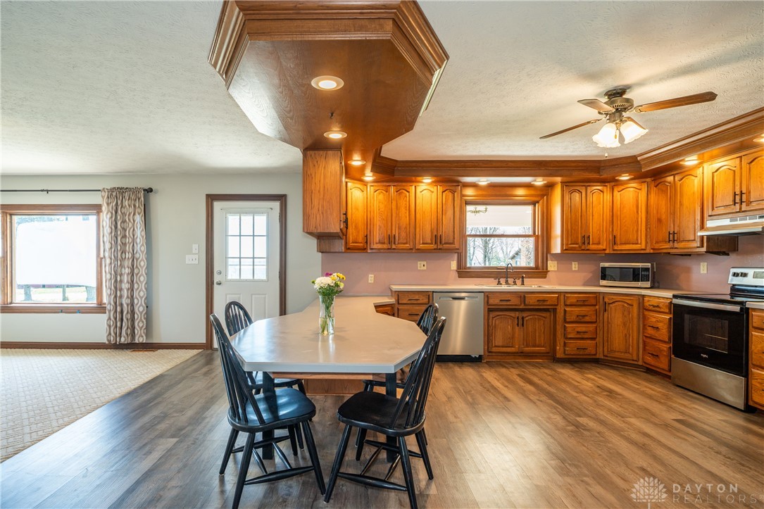 15951 Schoolhouse Road, Brookville, Ohio image 8