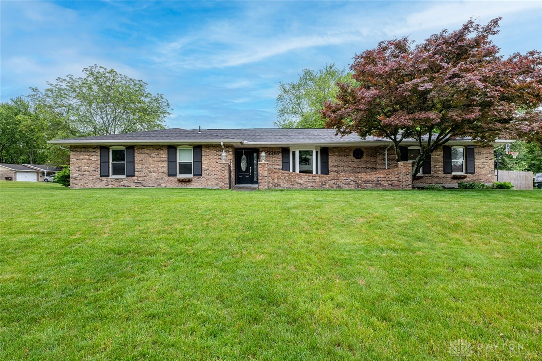 4491 Powder Horn Drive, Beavercreek, Ohio image 1