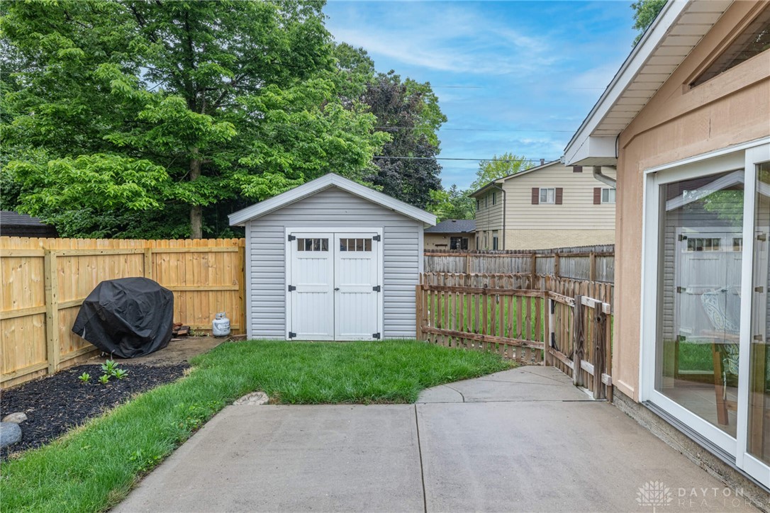 4491 Powder Horn Drive, Beavercreek, Ohio image 28