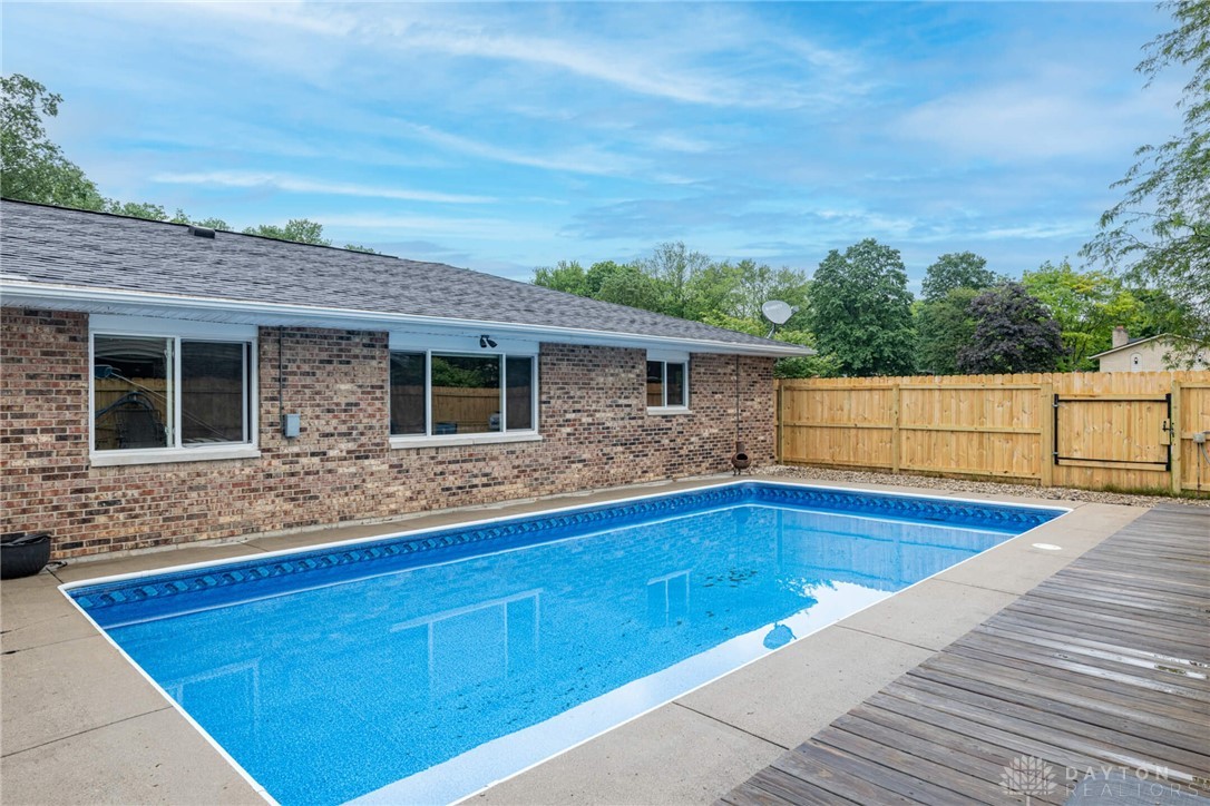 4491 Powder Horn Drive, Beavercreek, Ohio image 31