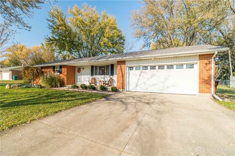 Photo of 375 Coach Drive, Tipp City, OH 45371 (MLS # 947901)