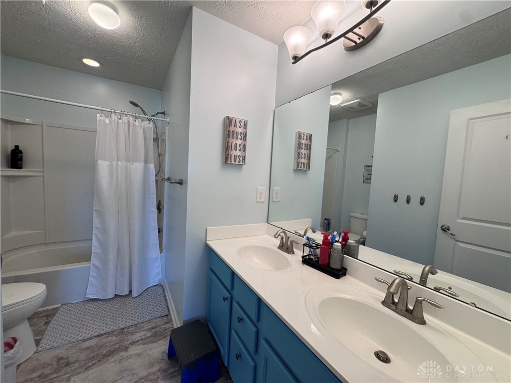 212 Triple Crown Drive, Vandalia, Ohio image 33