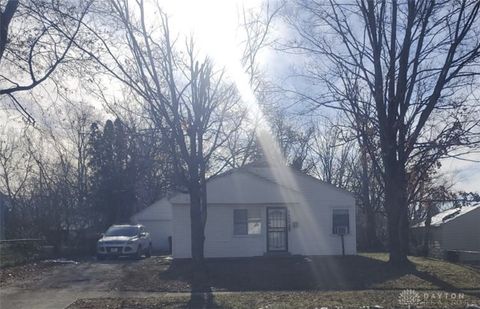 Photo of 4460 Curundu Avenue, Dayton, OH 45416 (MLS # 949152)