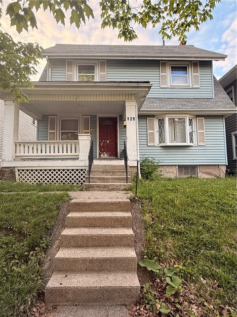 Photo of 129 E Elmwood Avenue, Dayton, OH 45405 (MLS # 958260)