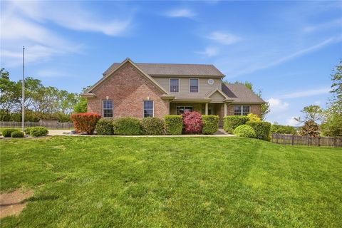 Photo of 3128 Honeytree Lane, Franklin Twp, OH 45066 (MLS # 956833)