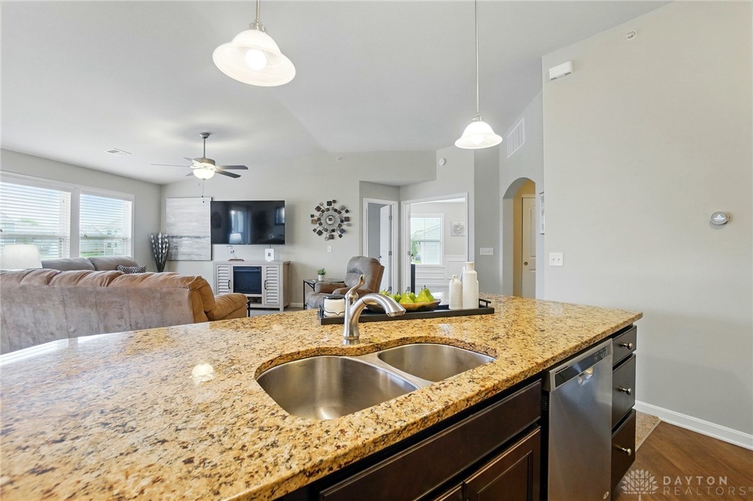 84 Waterhaven Way, Springboro, Ohio image 12