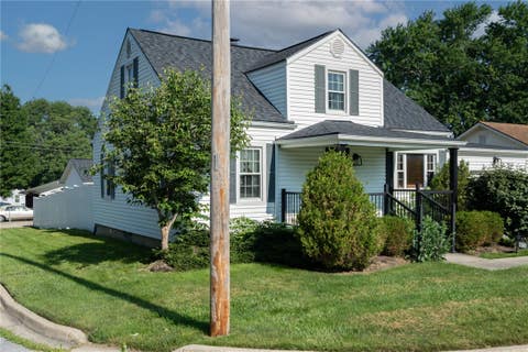 Homes For Sale - 1581 Stewart Boulevard<br/> Fairborn, OH 45324