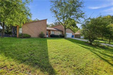 Photo of 6636 Portrait Drive, Dayton, OH 45415 (MLS # 969002)