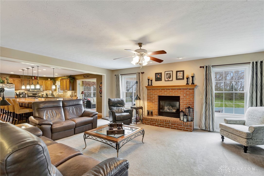 2483 Emerald Way, Waynesville, Ohio image 18