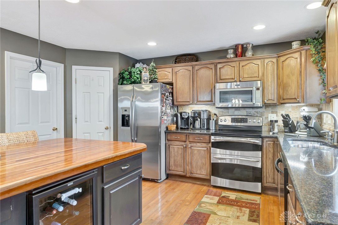 2483 Emerald Way, Waynesville, Ohio image 24
