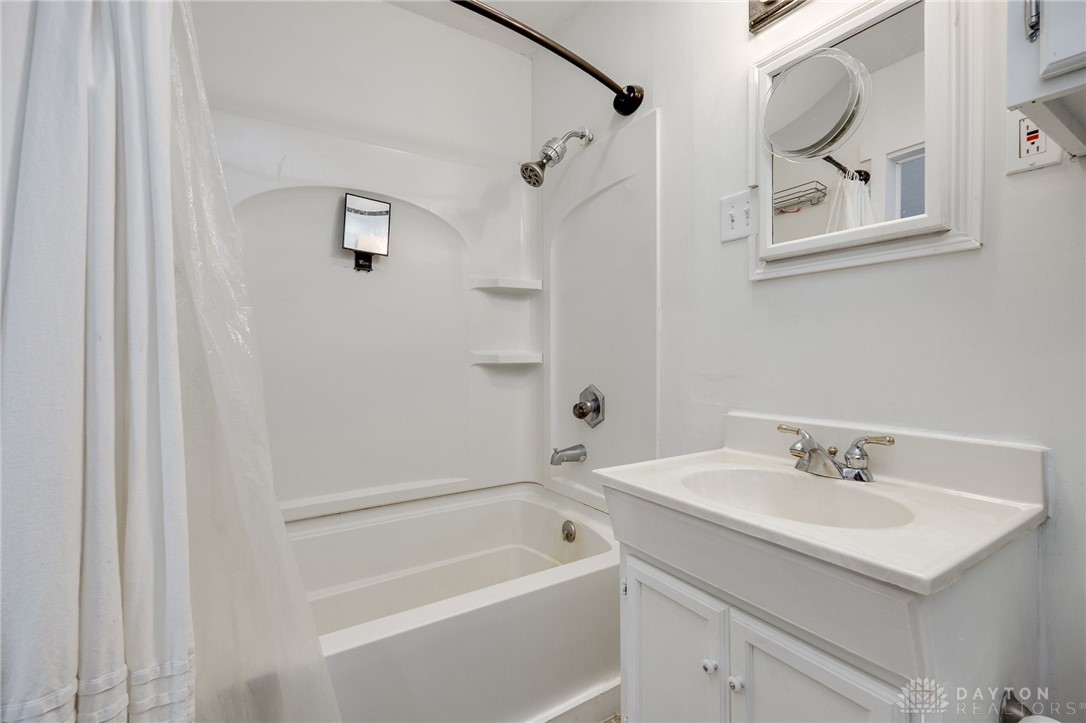 4623 Springfield Xenia Road, Springfield, Ohio image 29