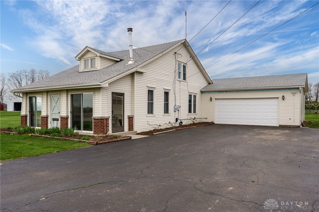 4623 Springfield Xenia Road, Springfield, Ohio image 1