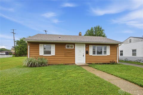 Homes For Sale - 325 Gruen Drive<br/> Clark County, Springfield, OH 45505