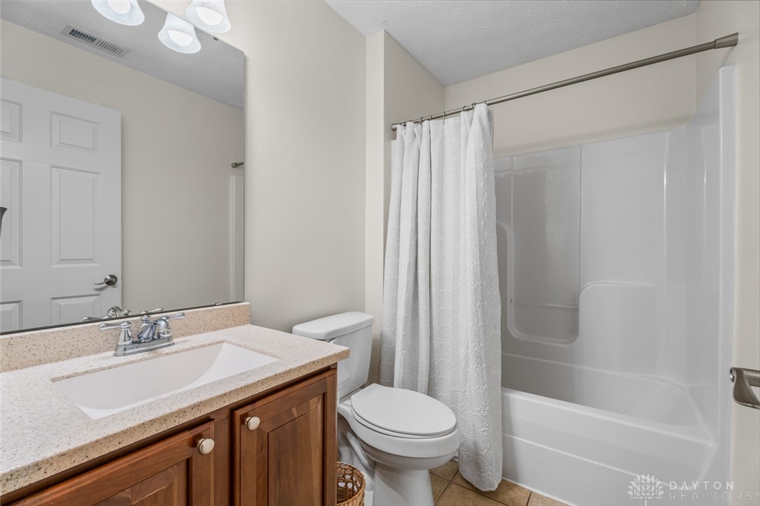 230 Stanton Drive, Springboro, Ohio image 27